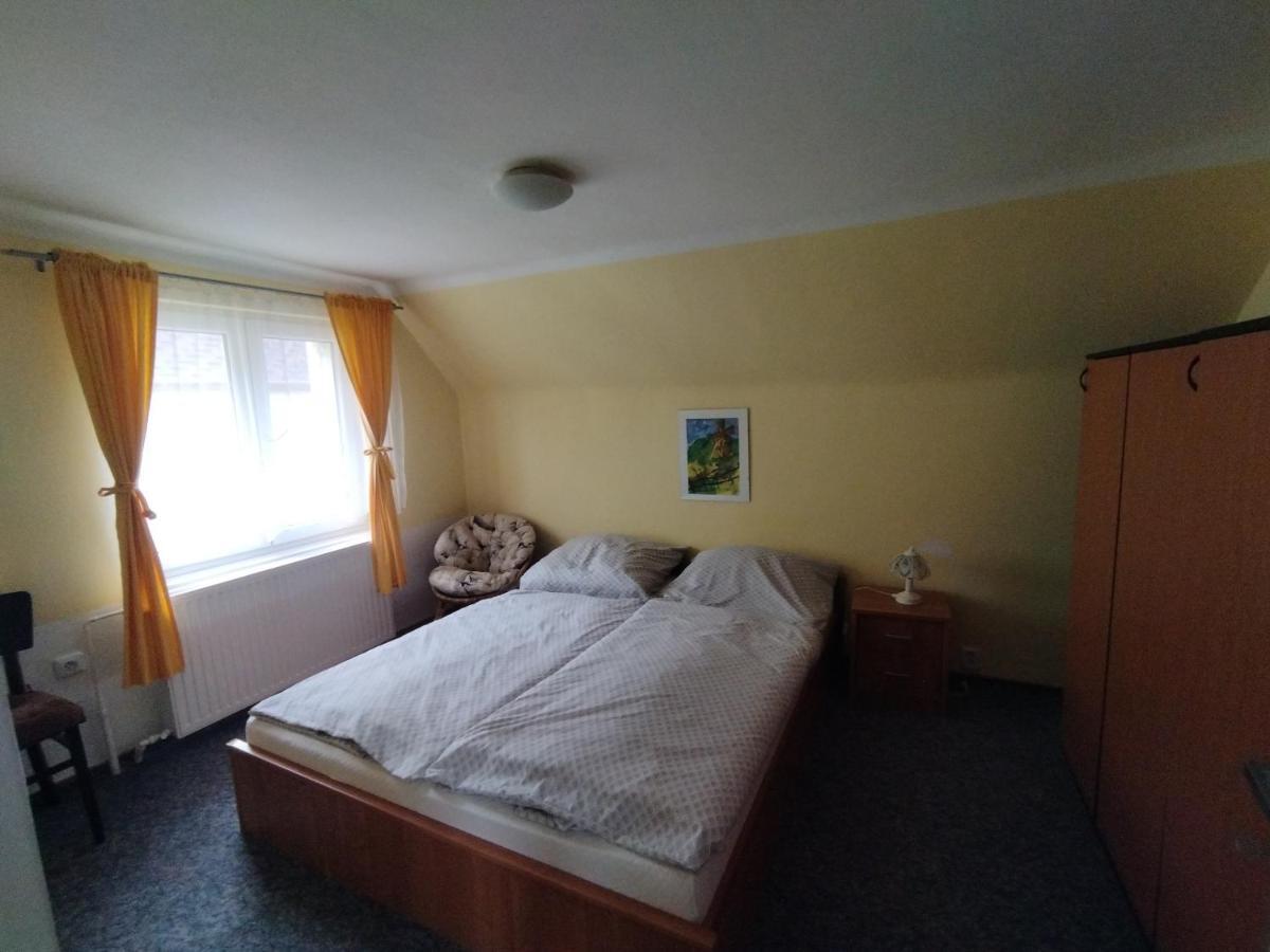 Apartman Se Zahradou كرنوف المظهر الخارجي الصورة